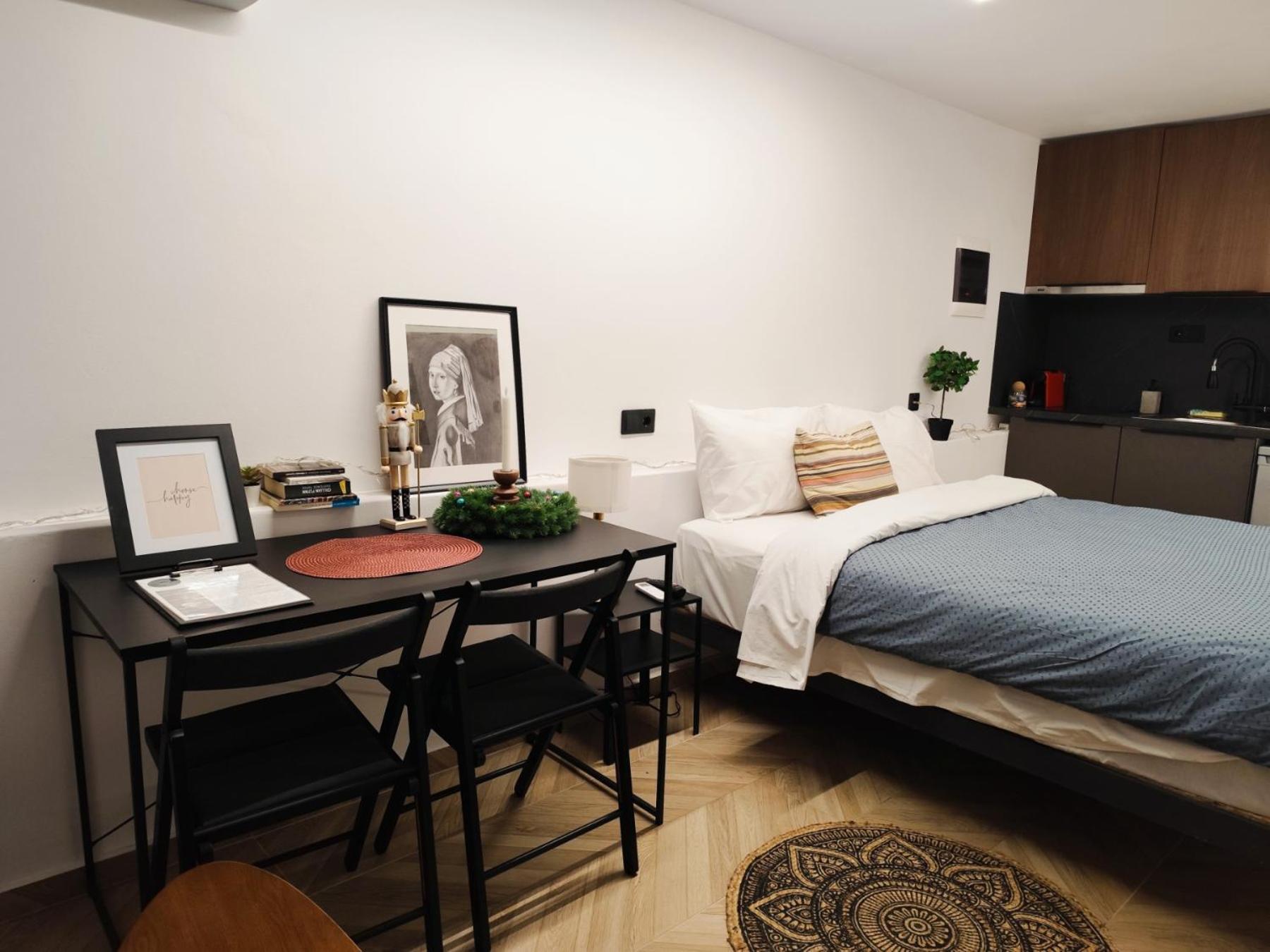 Down Town Luxurious Apartments 7 Alexandroupoli Bagian luar foto